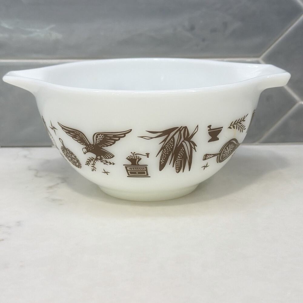 Pyrex Early American 441 Cinderella Mixing Bowl Brown Gold Eagle Vintage Mcm